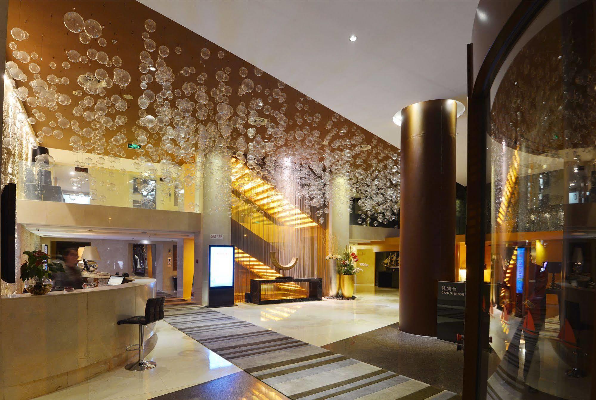Qingdao Wu Sheng Guan Holiday Hotel Exterior photo