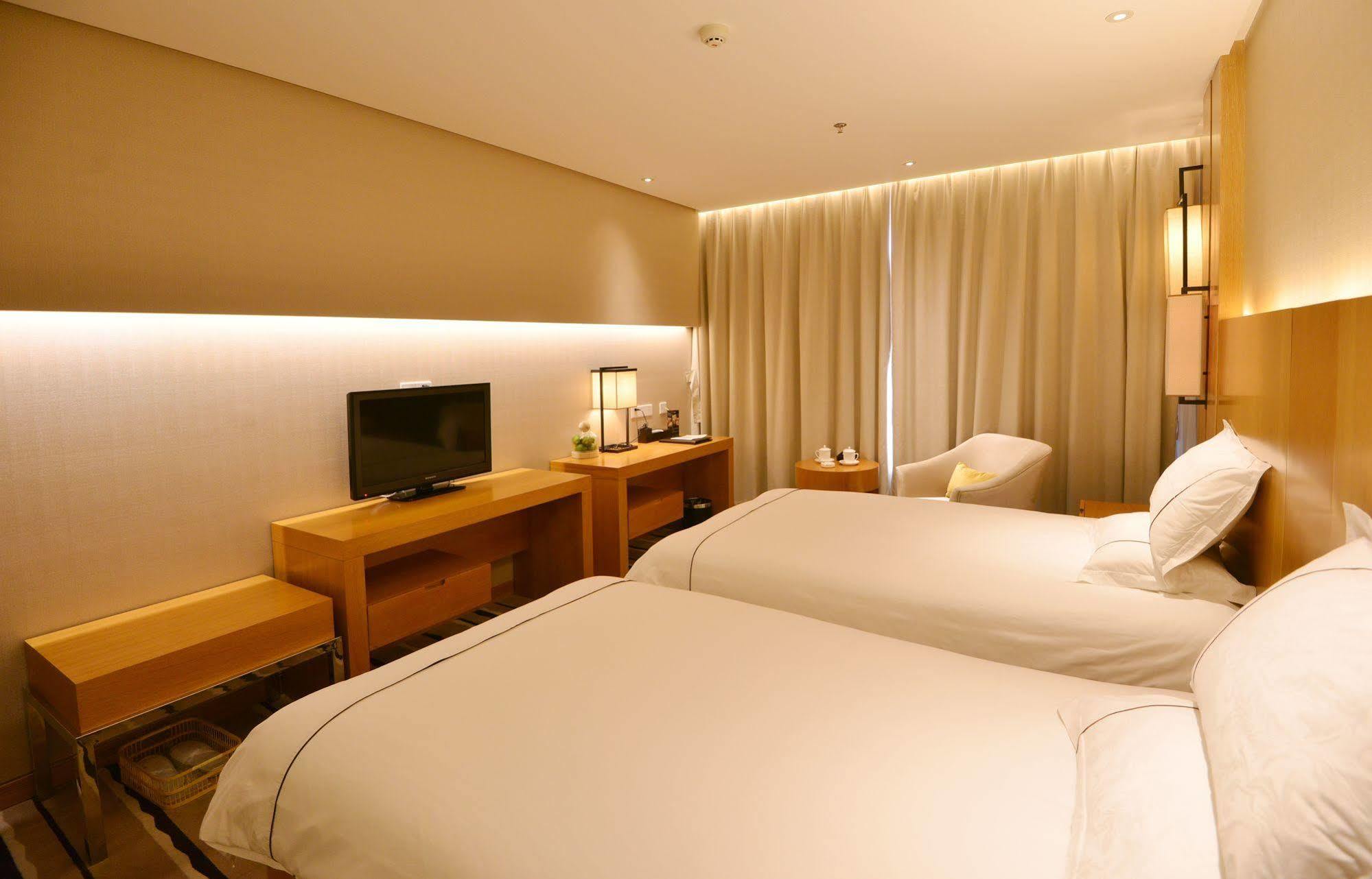 Qingdao Wu Sheng Guan Holiday Hotel Exterior photo